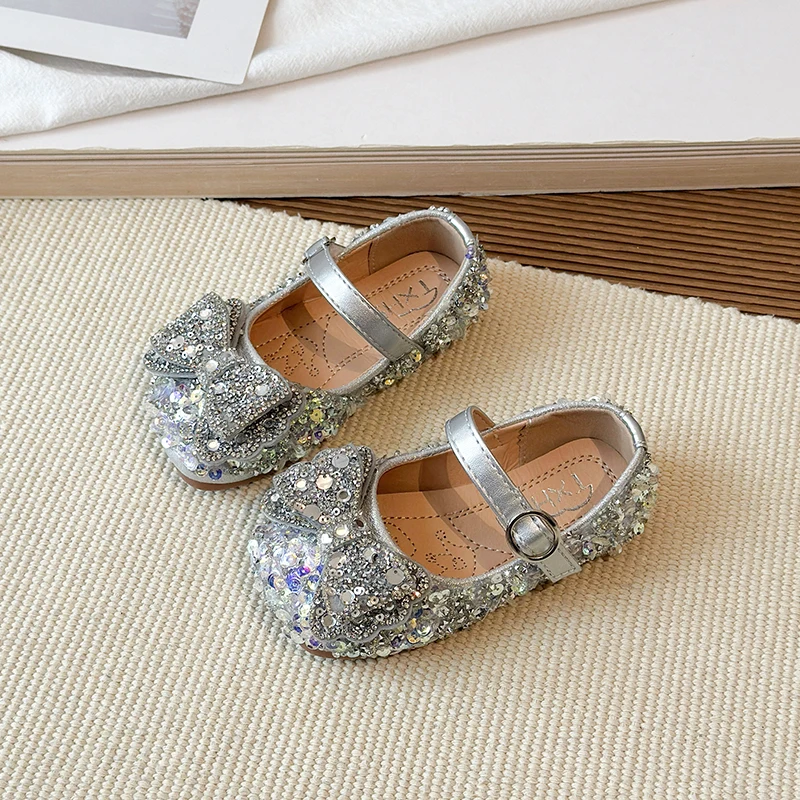 

Shoes for Children Girls Spring Autumn Casual Shoes Kids Bling Low Heel Crystal Princess Holiday Party Leather Shoes Girls