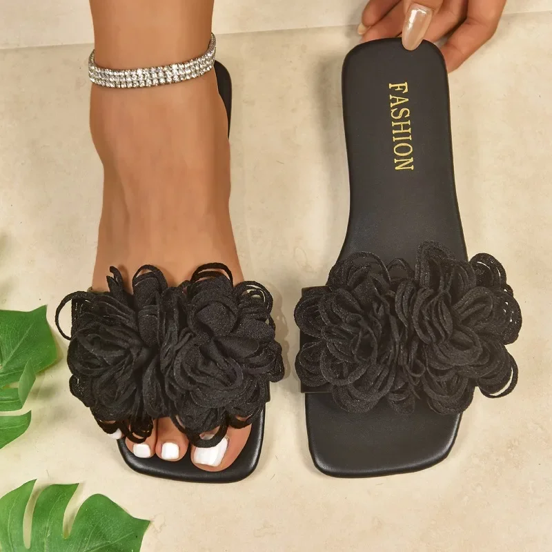 Neue Sommer-Damen-Slipper mit eckiger Zehenpartie, luxuriöse, floral verzierte flache Sandalen, modische, niedrig geschnittene Hausschuhe – Detail 28