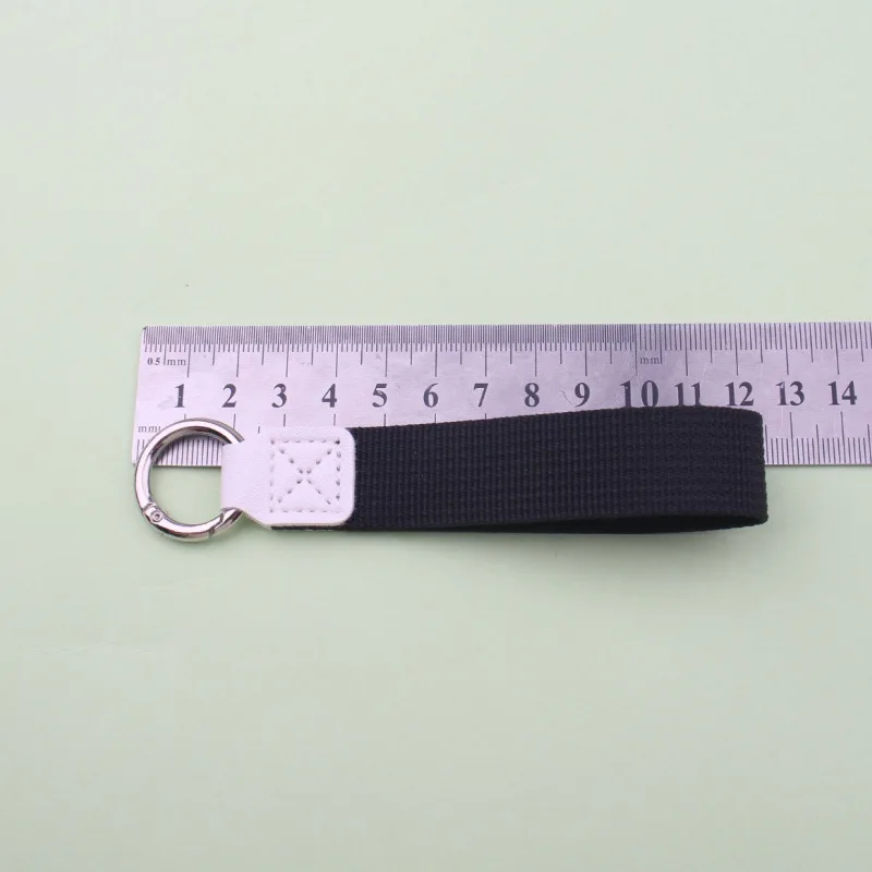 Minimalistischer Dopamin-Farbiger Schlüsselanhänger Wasserflasche Handlicher Schlüsselring Auto-Taschenanhänger Exquisiter Geschenkbecher – Detail 6