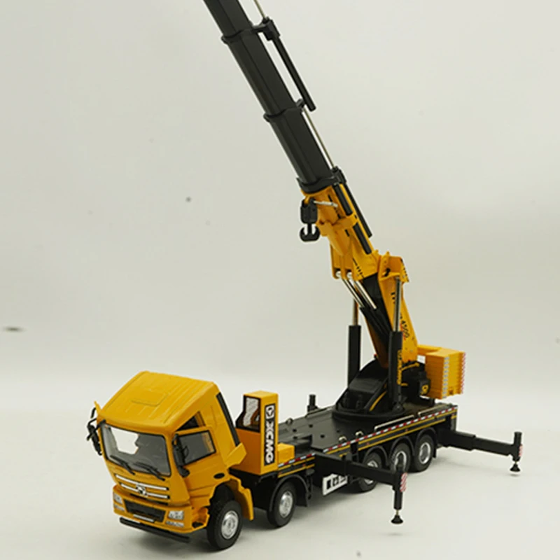 Diecast Alloy 1:35 Scale XCMG SQZ4500 Folding Arm Heavy Crane Cars Model White Adult Toys Classics Souvenir Gifts Static Display