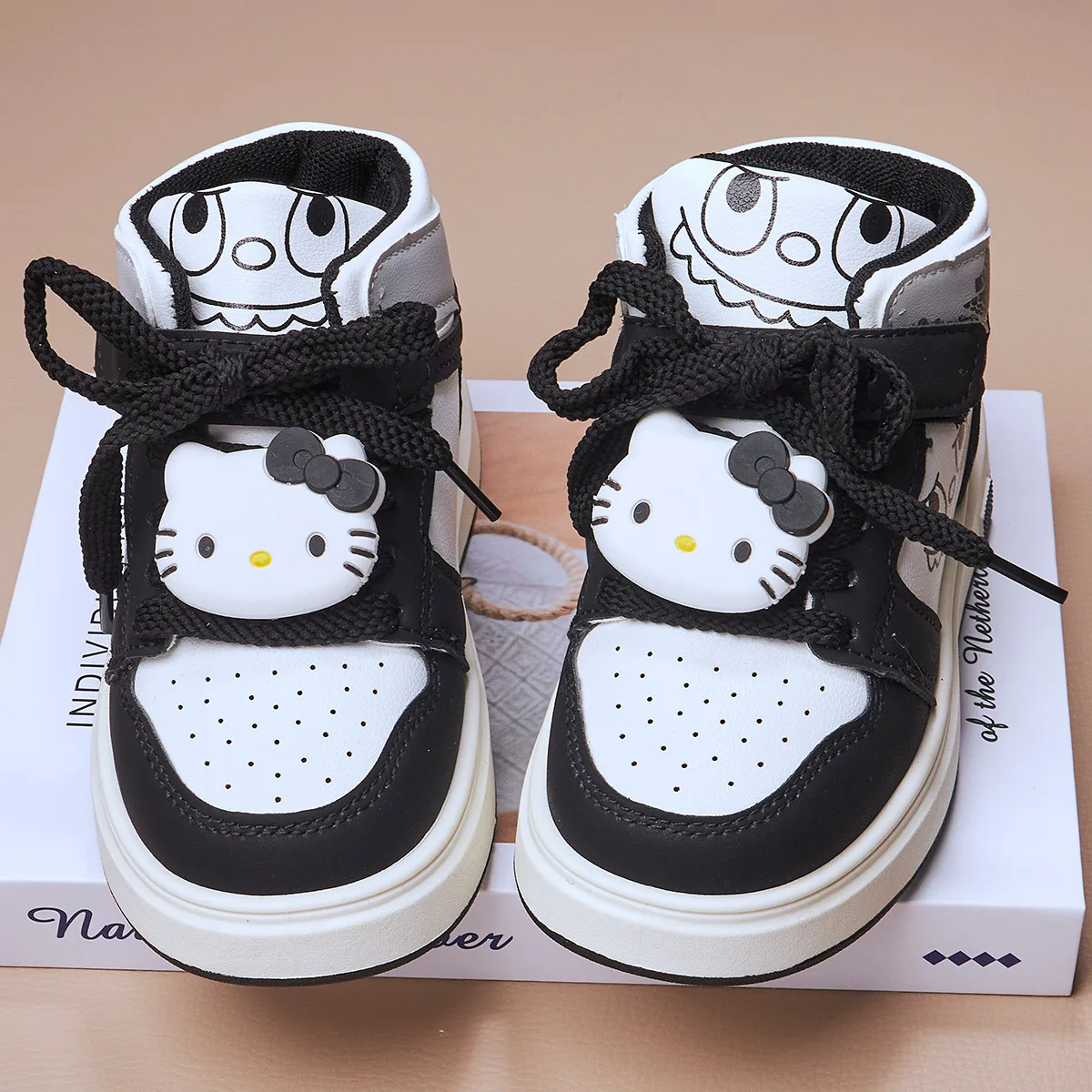 أطفال حذاء كاجوال أحذية رياضية بولي Leather جلد عالية القمم الكرتون الربيع أحذية للفتيات سميكة القاع الفيلكرو حذاء أسود حجم 26-37