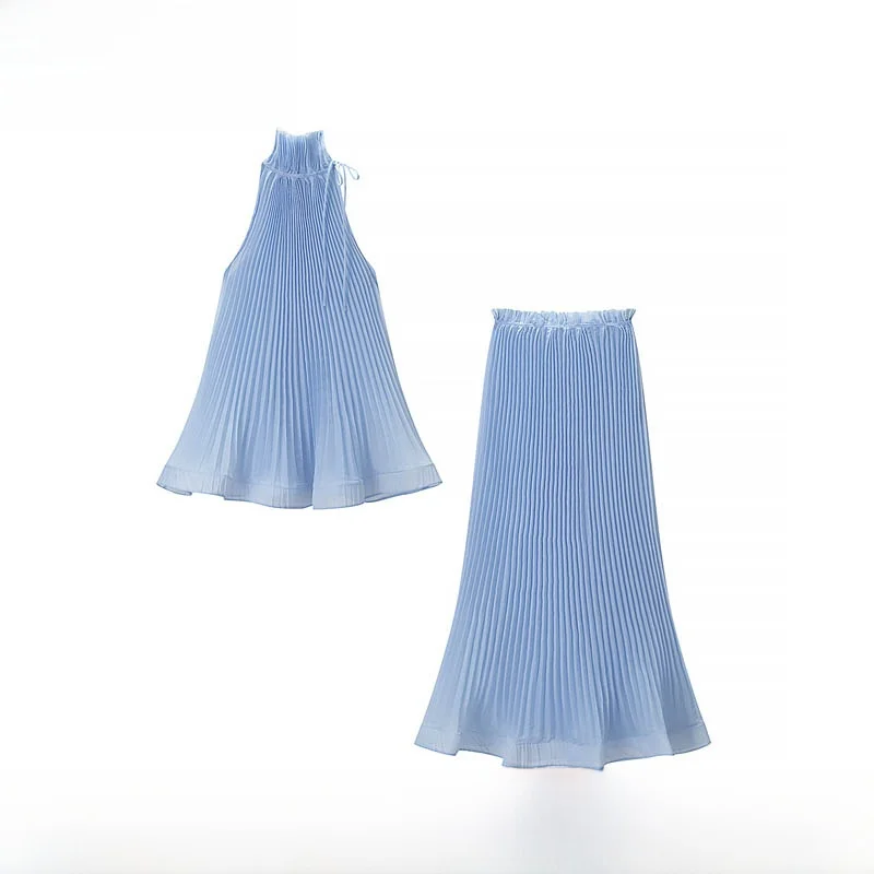 

Fashionable Versatile Spring Summer New Arrival Women's Top And Skirt Set Hanging Neck Design Stylish Ensemble for Ladies
