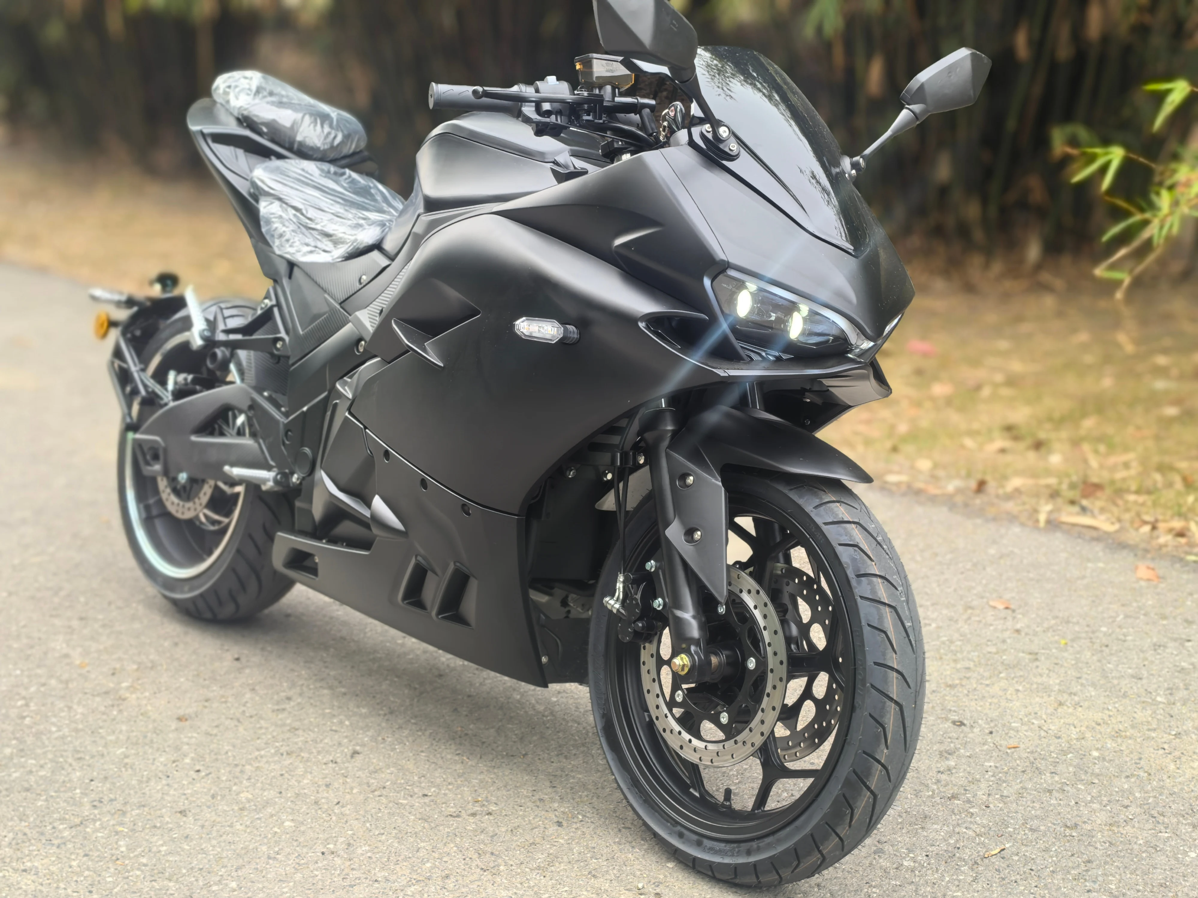 STLF Electric Racing Motorcycle Lithium Battery Super Long Range for Travel