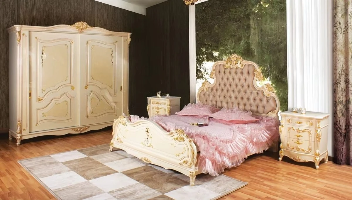 Luxury  Made European Rococo Gold Leafing  Style Bed Royal Imperial Hand Antique Bed for Master Bedroom Noble
