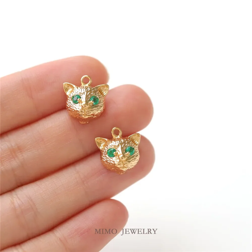 

Copper plated gold micro-inlaid zircon high-grade three-dimensional cat head pendant DIY accessories