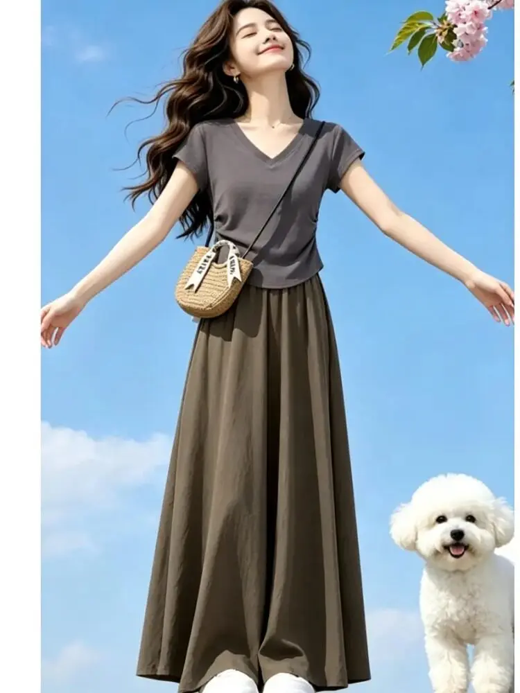 Korean Style plus Size Women's Set V-Neck Short Sleeve T-Shirt with Loose Leg Pants Two-Piece Set Slimming Effect Summer Fashion
