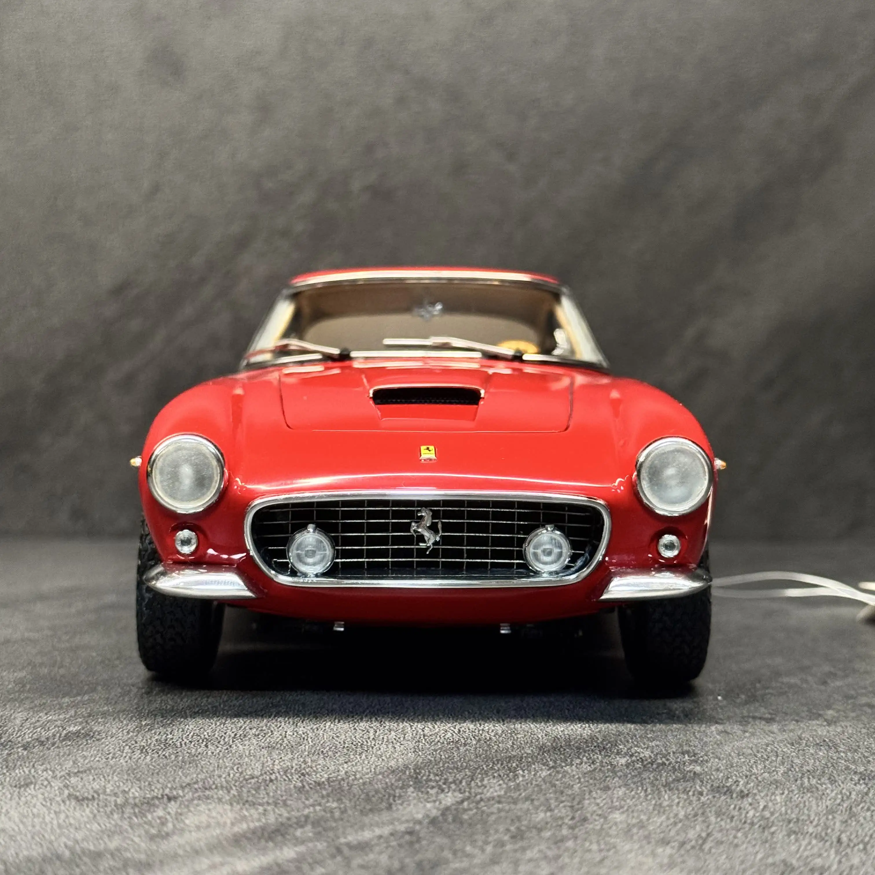 CMC 1:18 250GT SWB Berlinetta Red Simulation Limited Edition All Open Alloy Metal Static Car Model Toy Gift