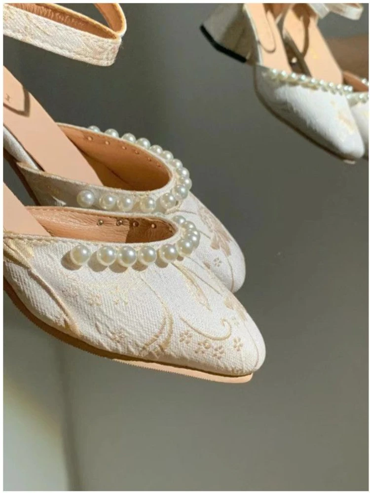 White Elegant Mary Janes Shoes Women Pearl String Vintage Sweet Pumps Shoes Female Floral Print France Fairy Shoes 2023 Summer