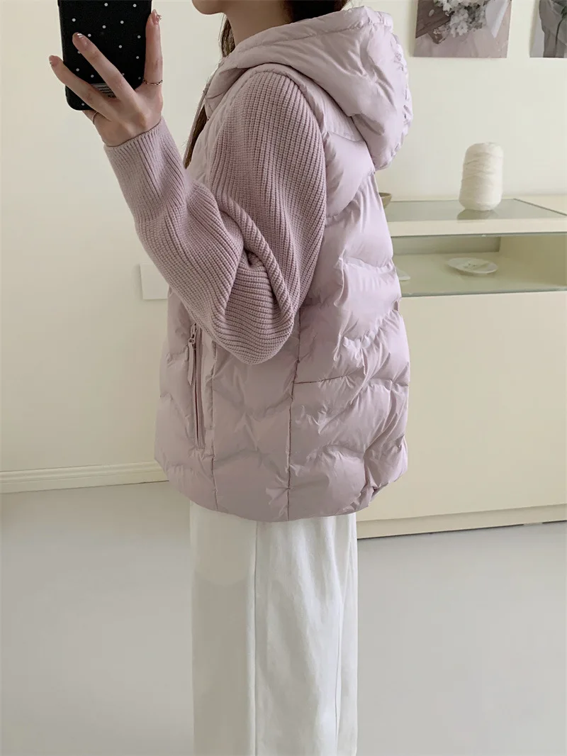 เสื้อแจ็คเก็ตดาวน์ผู้หญิงแบบใหม่ ฤดูใบไม้ร่วง/ฤดูหนาว ปี 2025  แบบมีฮู้ด  แขนถักแบบต่อผ้า  สไตล์ลำลอง