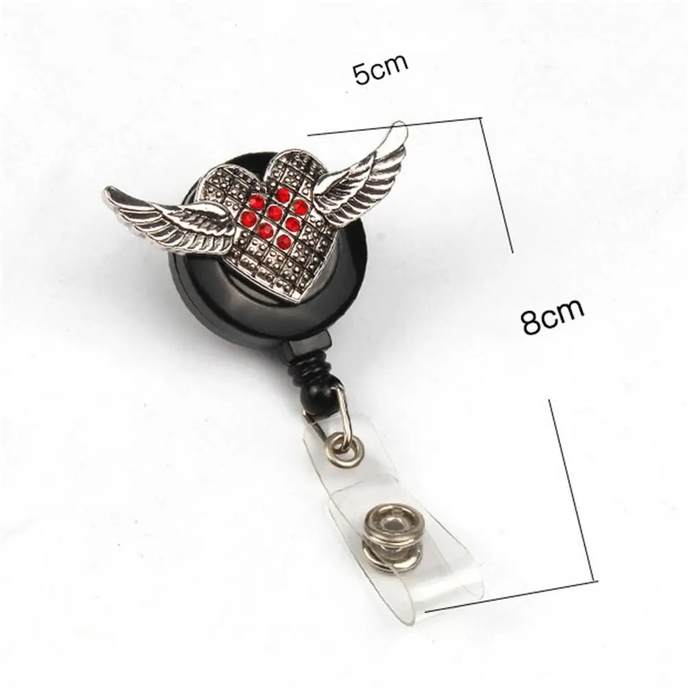 Держатель в виде крыльев сердца