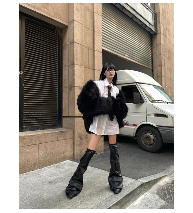 Lautaro Winter Cool Oversized Casual Soft Thick Warm Black Hariy Shaggy Faux Fur Coat Women Turn-down Collar Fluffy Jacket 2023