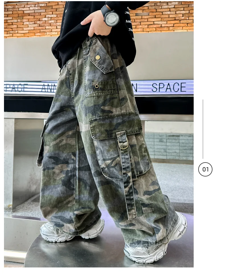 Neue stylische Herbst-Cargo-Hosen mit mehreren Taschen im Camouflage-Look für Teenager-Jungen, locker geschnittene, lässige Harajuku-Hip-Hop-Y2K-Hosen, Größe 5-14 Jahre. – Detail 6