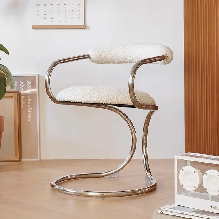 Creative Snake Chair Bauhaus Dining Chair Backrest Armrest Chair Metal Craft