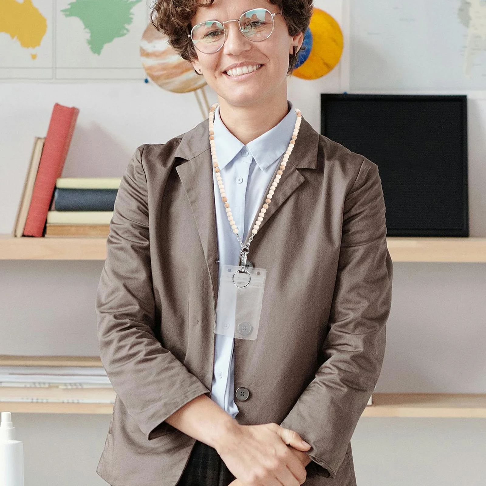 

Retractable Badge Holder Necklace Beaded Teacher Lanyard Wooden Id Card Holder Decorative Waterproof Badge Lanyards