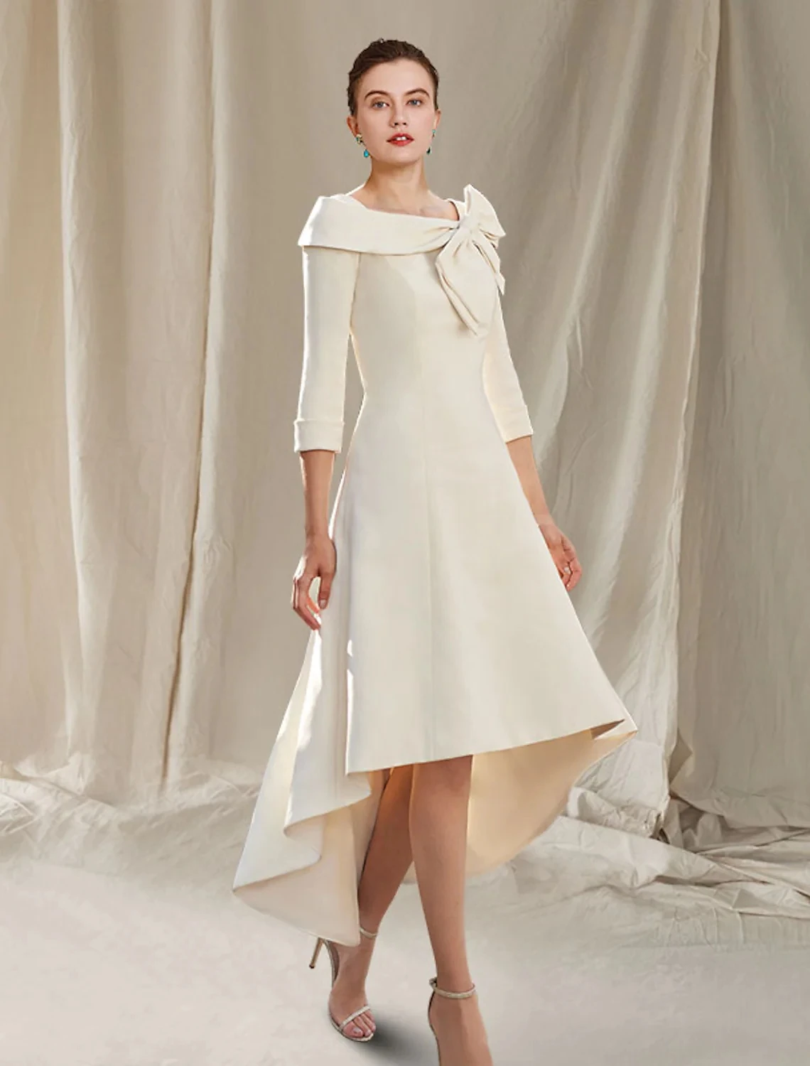 

High Low Mother of the Bride Dress With Bow Elegant Bateau Neck Half Sleeves Asymmetrical Satin Wedding Party Gown Plus Size