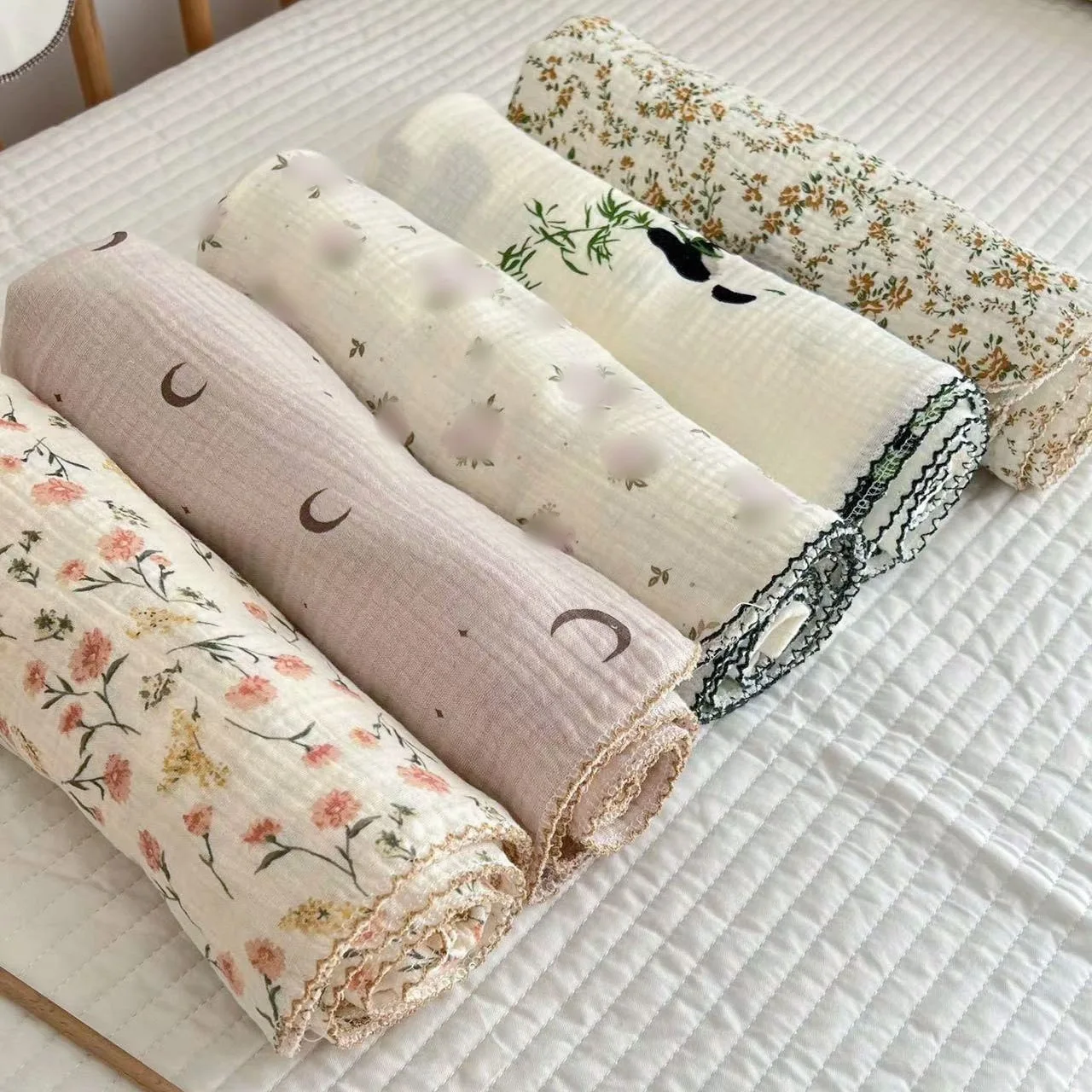 Baby Muslin Blanket 110X130cm Swaddle Blanket Gauze Thin Quilt Floral Print Double Layer Cotton Stroller Cover Kids Bedding