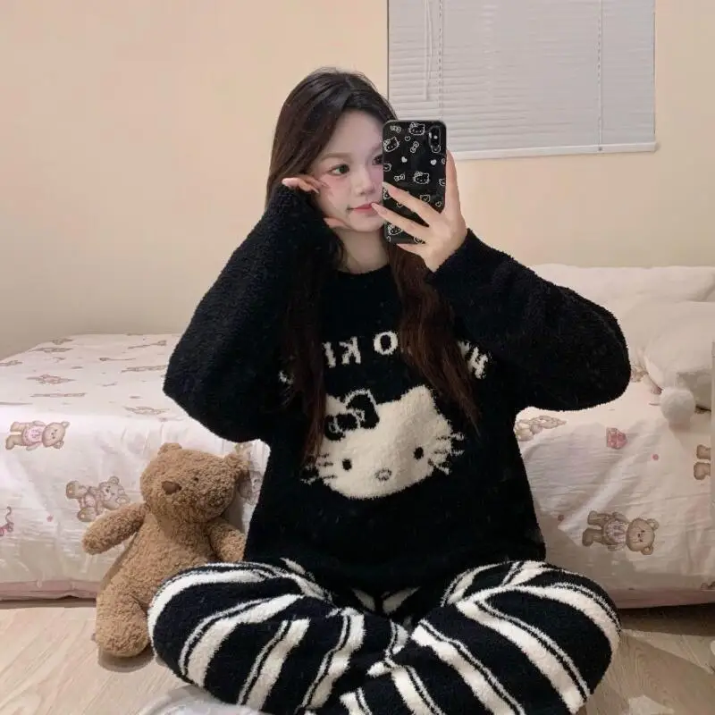 Popular Hello Kitty Girl Coral Velvet Pajamas for Women Winter Thickened Can Be Worn Outside Comfortable Home Clothes Cartoon