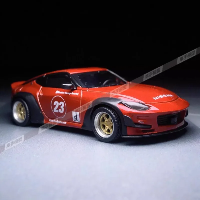 MINI GT 1:64 # 7622 Nissan Z Pandem model statyczny ze stopu czerwonego, kolekcja zabawek dekoracyjnych dla dzieci, na prezenty świąteczne dla dzieci