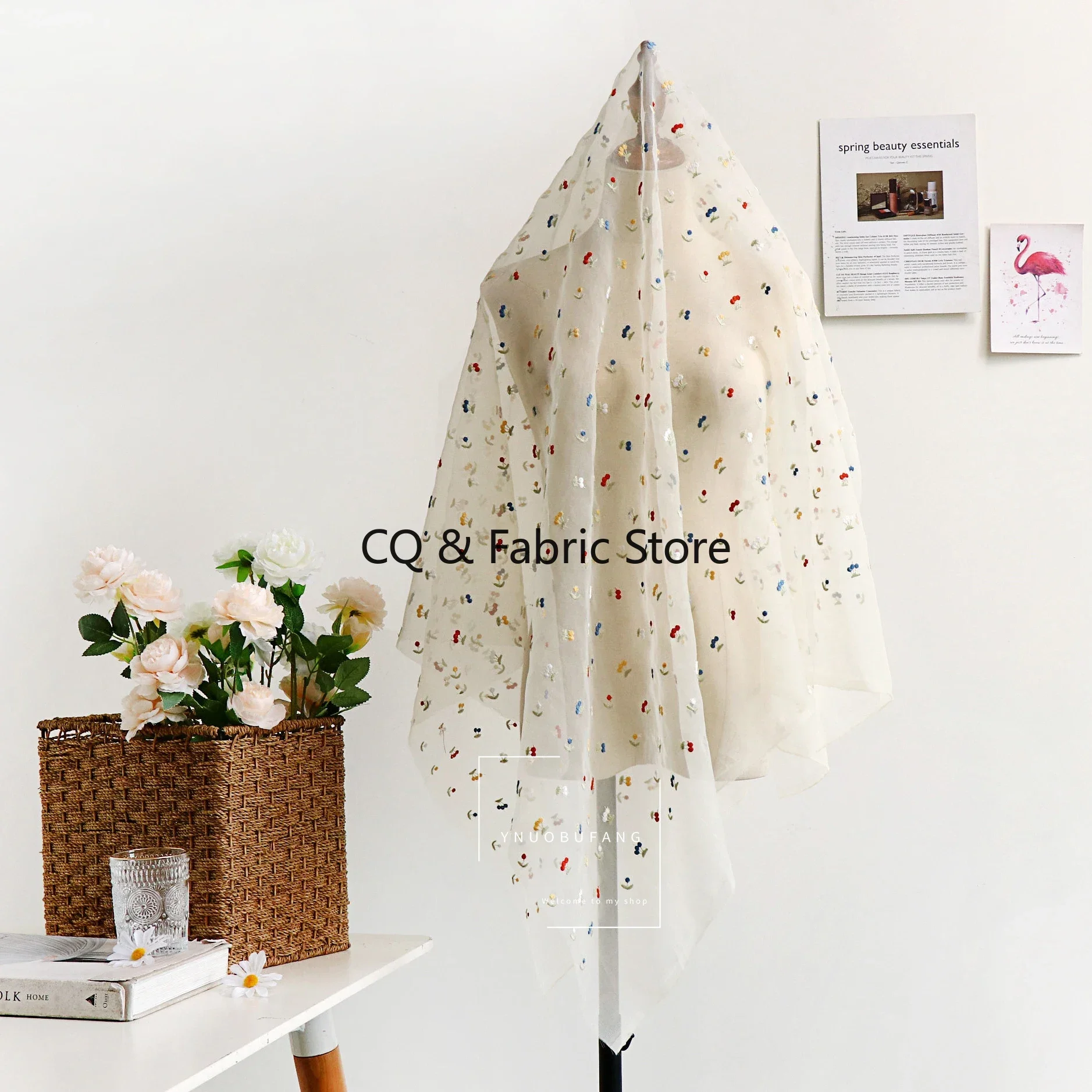 Nuovo tessuto di tulle del tessuto del pizzo della ciliegia del ricamo del organza per il vestito del tessuto dei vestiti delle ragazze panno fatto a mano fai da te