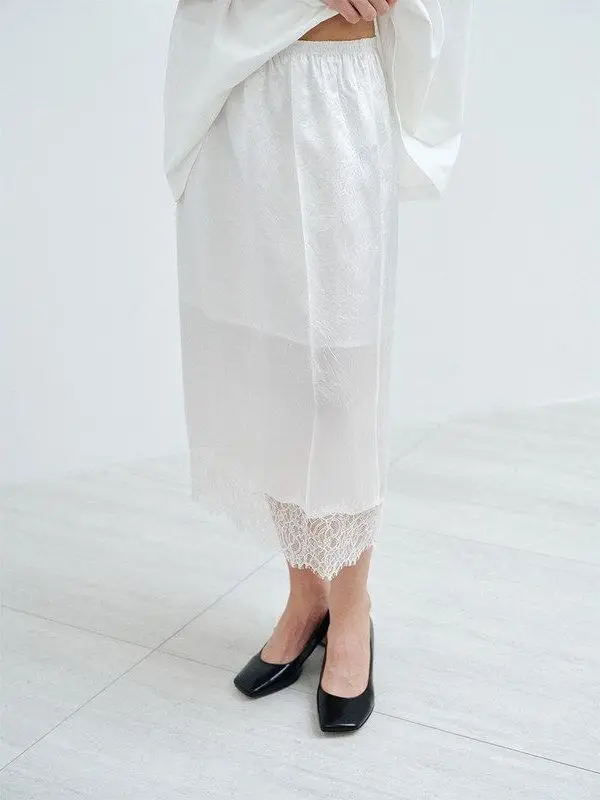 

Шелковистая драпированная матовая атласная юбка из ацетата с кружевными вставками для женщин, новая весенняя модель C6078, прямая юбка в корейском стиле для офиса