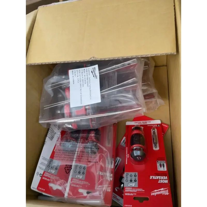 Milwaukee 48-22-2913 8-in-1 Ratcheting Compact Multi-Bit Screwdriver All Metal Ratchet Magnetic Bits Storage Hand Tool view 5