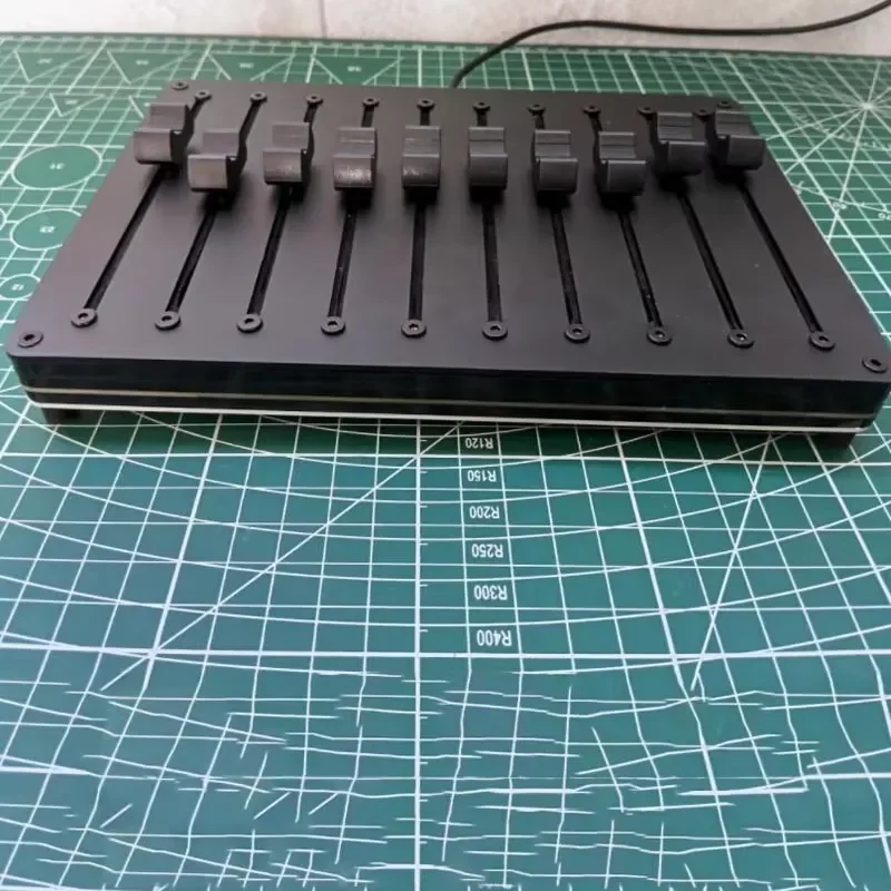 Hot Selling USB/type-C Interface DAW Software, 10-channel MIDI Controller Faders - Customizable CC Messages