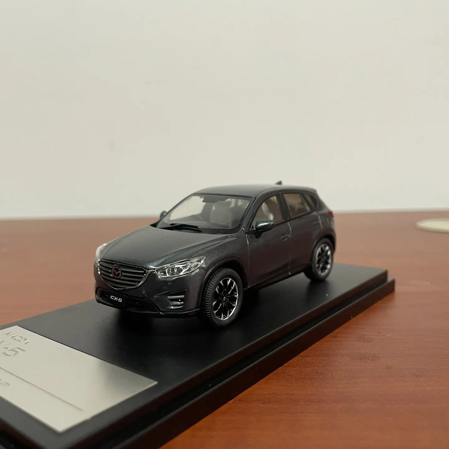 Hi Story Modèle de voiture miniature en alliage moulé sous pression à l'échelle 1:43, Mazda CX5 CX-5 SUV 2015, Jouet, Classique, Nostalgie, Cadeau pour adultes, Souvenir, Présentation statique