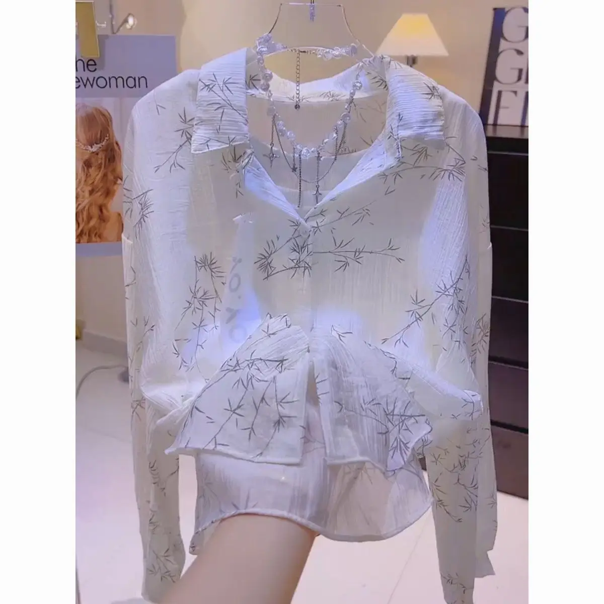 Summer Bamboo Leaf Printed Sunscreen Shirt for Women Lightweight and Breathable Cardigan Jacket Polo Collar Long Sleeved Top