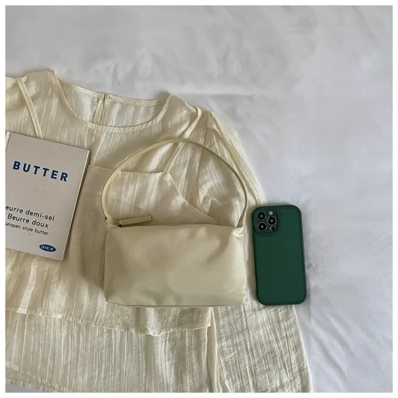 CEEKAY Damen-Umhängetasche, Rot, Nylon, Leichtgewicht, Handtasche mit Reißverschluss, für den täglichen Pendelverkehr, lässig, minimalistisch – Detail 20