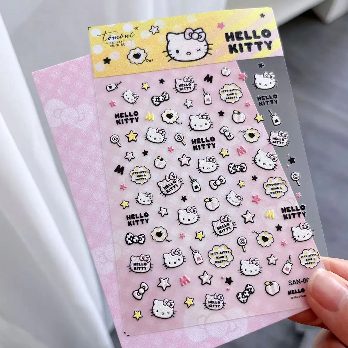 1 sayfalık Sanrio Kulomi KT kedi tırnak sticker karikatür anime sevimli tatlı tırnak macun geri tutkal dekorasyon