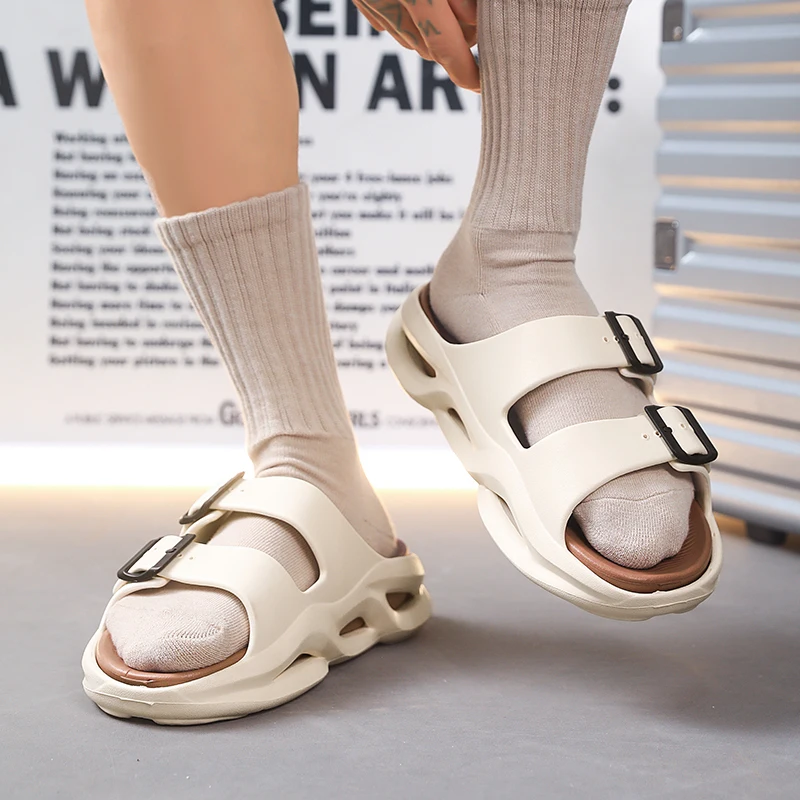 شباشب صيفية للرجال، صنادل داخلية وخارجية جديدة، أحذية كاجوال للشاطئ، شباشب رجالية بنعل خفيف الوزن وناعم، مضادة للانزلاق