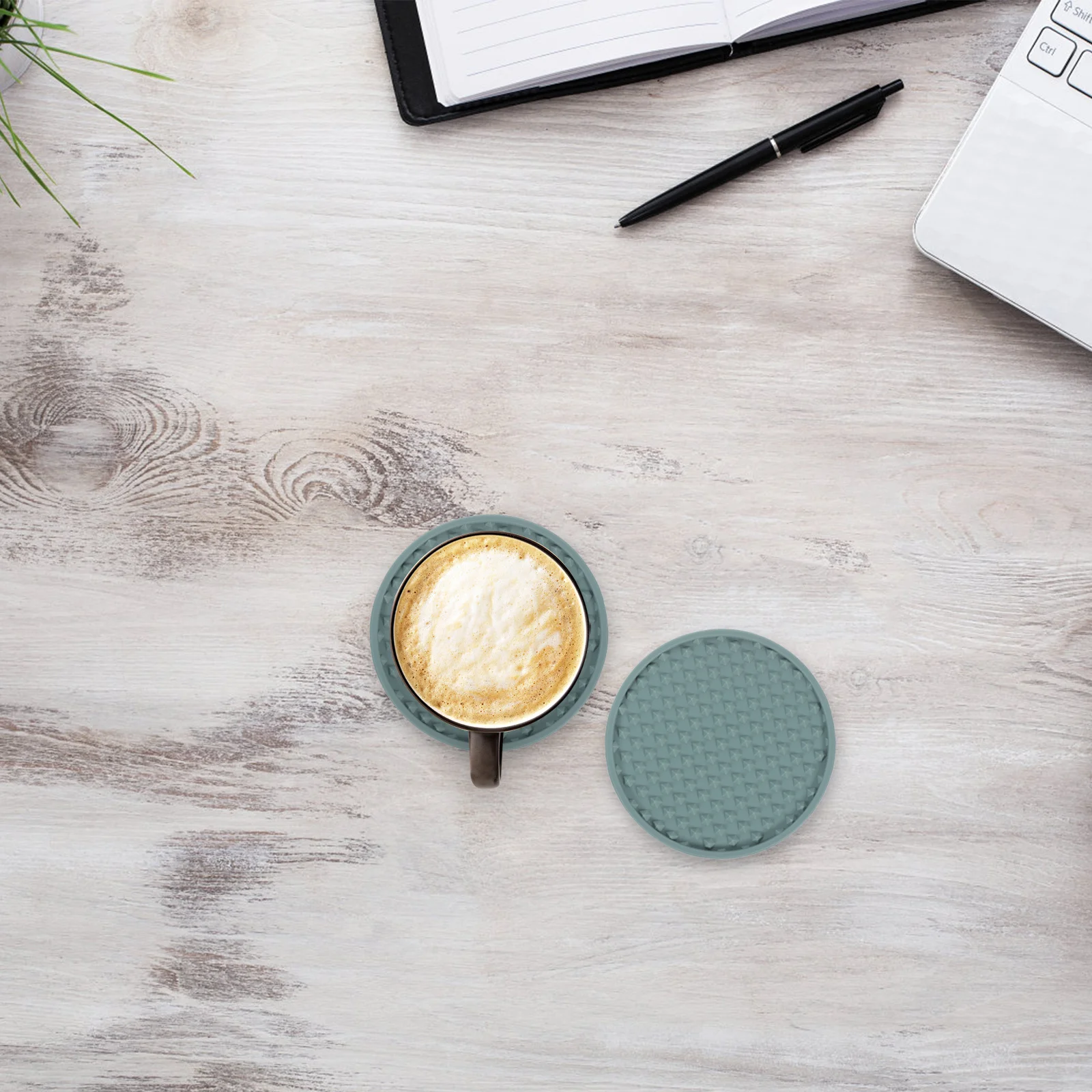 

1 Set Silicone Cup Coasters Pyramid Design Heat-Resistant Non-Slip Round Drink Mats For Kitchen Home Tumbler Bottle Pads With