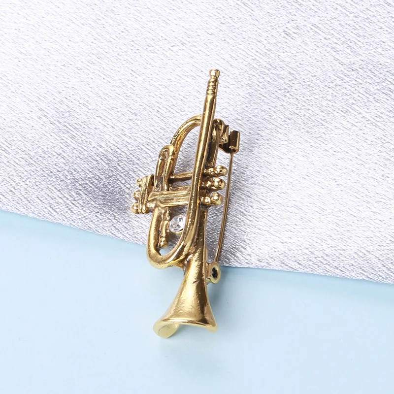 Creative Musical Instruments Brooch For Women Men Horn Hobby Music Alloy Pins Badges Clothing Suit Coat Accesories Retro Jewelry