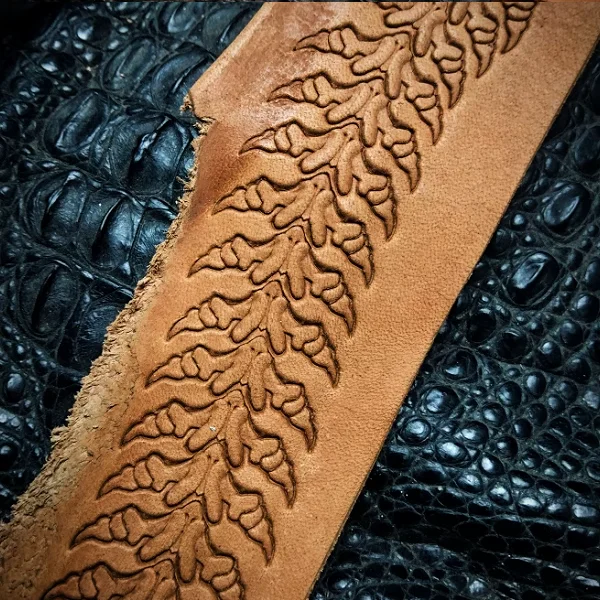 Chine Backbone Spinal texture Pattern carving punch stamp high precision 304 stainless steel Hand-work leather working tool