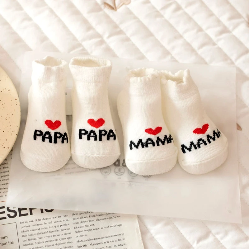 2 Pairs Newborn Baby Socks Printed I Love Mama/Papa Crew Socks Autumn Spring White Cute Floor Socks Infant Clothes Accessories