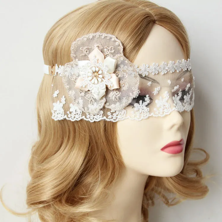 

Bride white lace face covering matte dance party veil