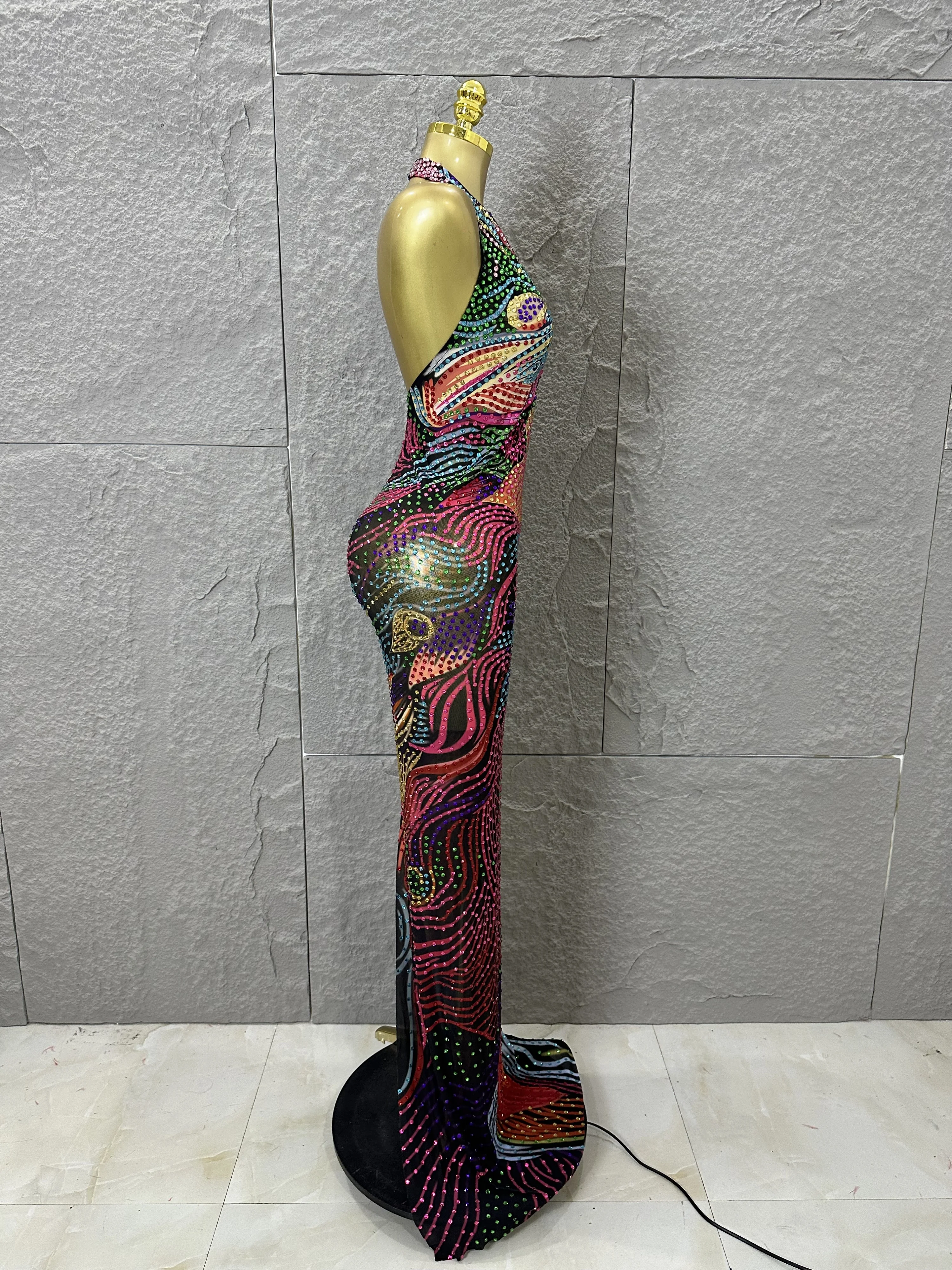 2026 Colorful Rhinestone Print Long Dress Woman Halter Deep V Neck Backless Women Birthday Eveing Party Club Stage Costume