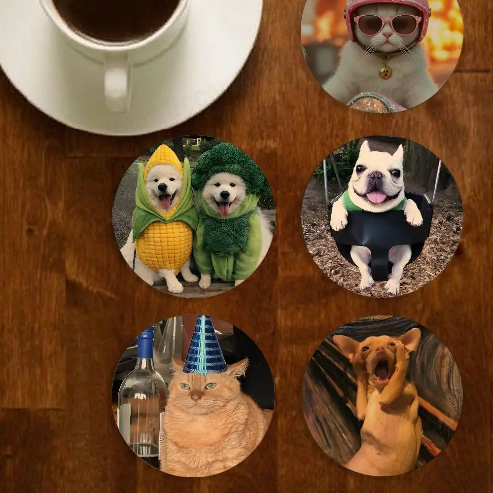 

Funny Animal Wooden Coaster Round Anti-Scald Anti-Slip Properties for Home Use Tabletop Coffee shop Decor