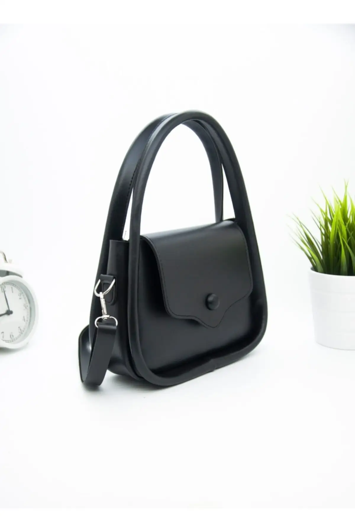 Women's Black Shoulder And Sleeve Bag Fashion Trend Quality 2022 Season Bag Women Young Short Long