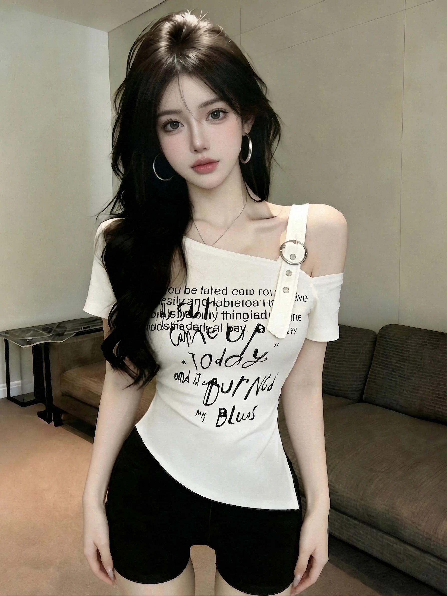 

Sexy Sweet Spicy Short Sleeve T-Shirt Women's Design Summer Asymmetrical Collar Shoulder Bared Slim Fit Top Korean Style City...