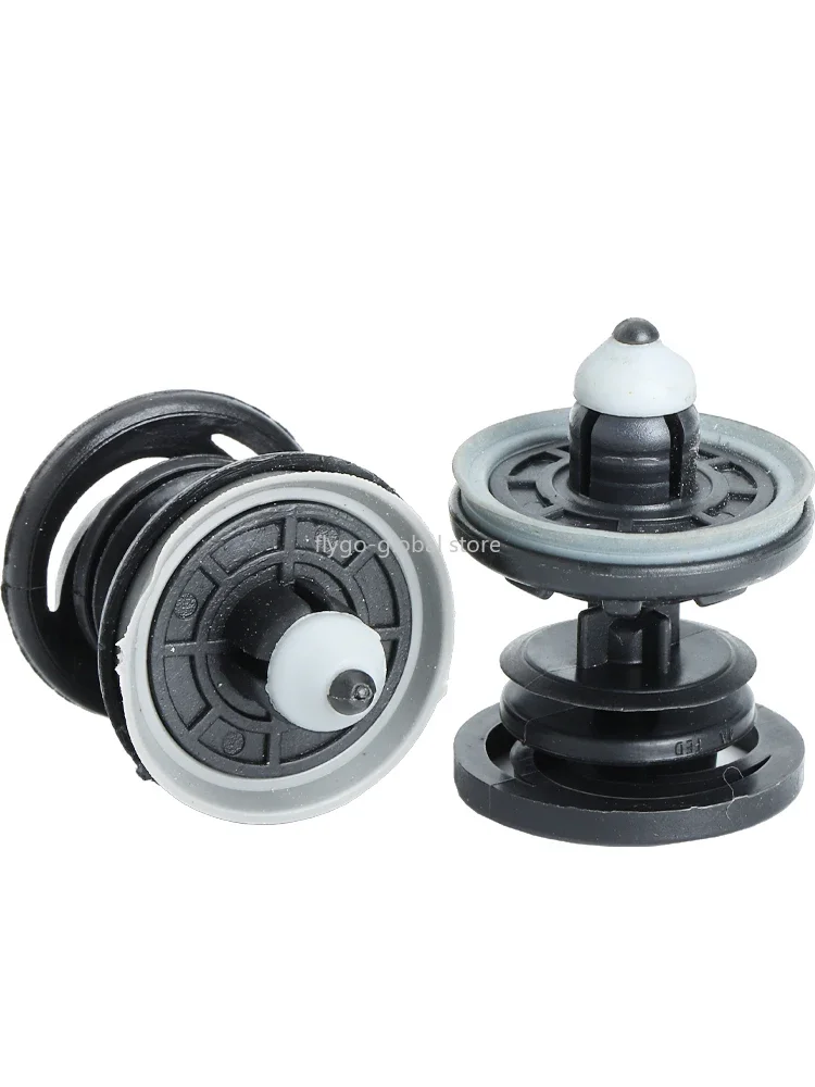 

Suitable for Magotan Sagitar CC High 6 High 7 Tiguan Passat POLO Touran Door Panel Buckle Door Interior Panel Clip