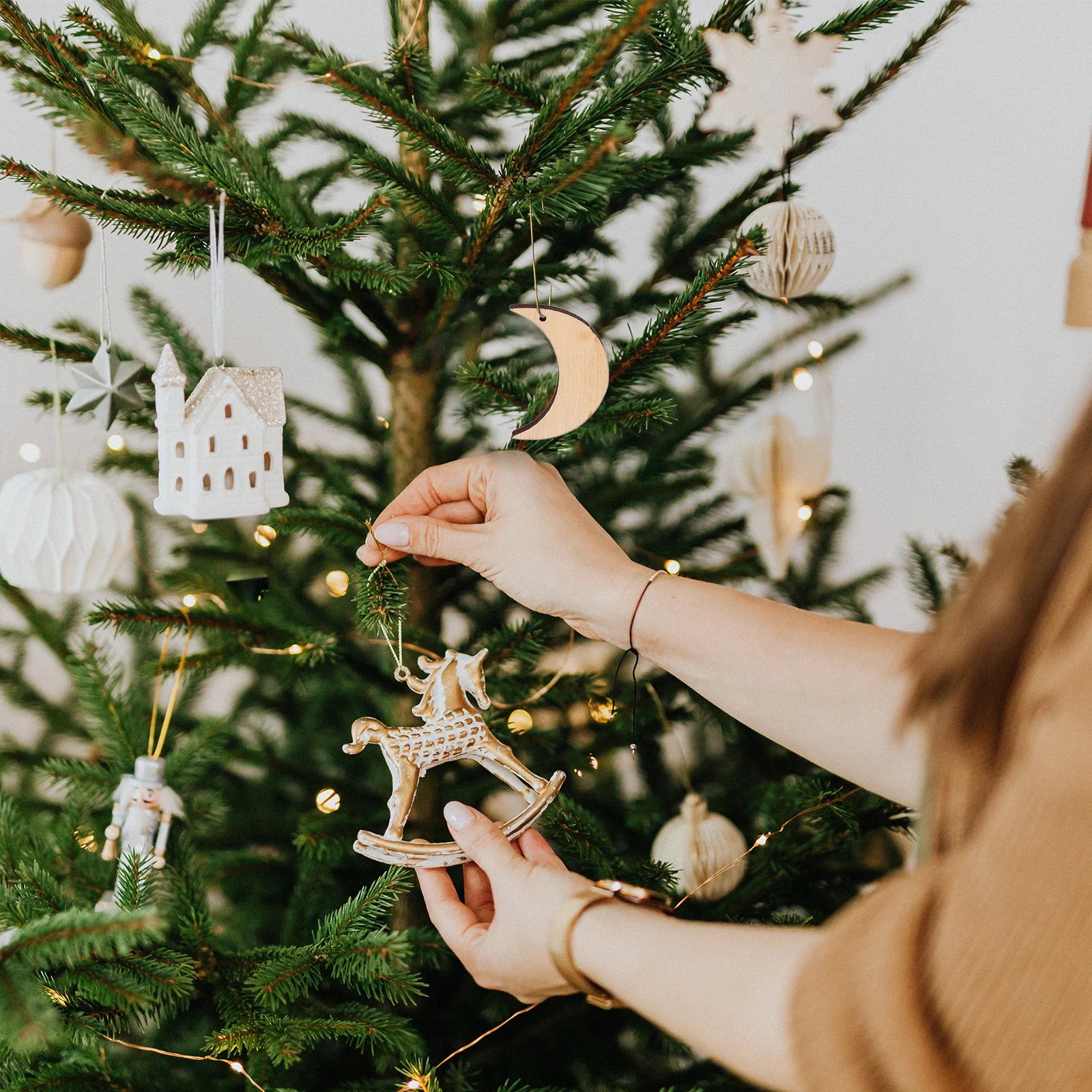 

20pcs Wooden Moon Chips Unfinished Diy Slices For Christmas Tree Decor Craft Blank Hanging Ornament Handmade Wooden Slice