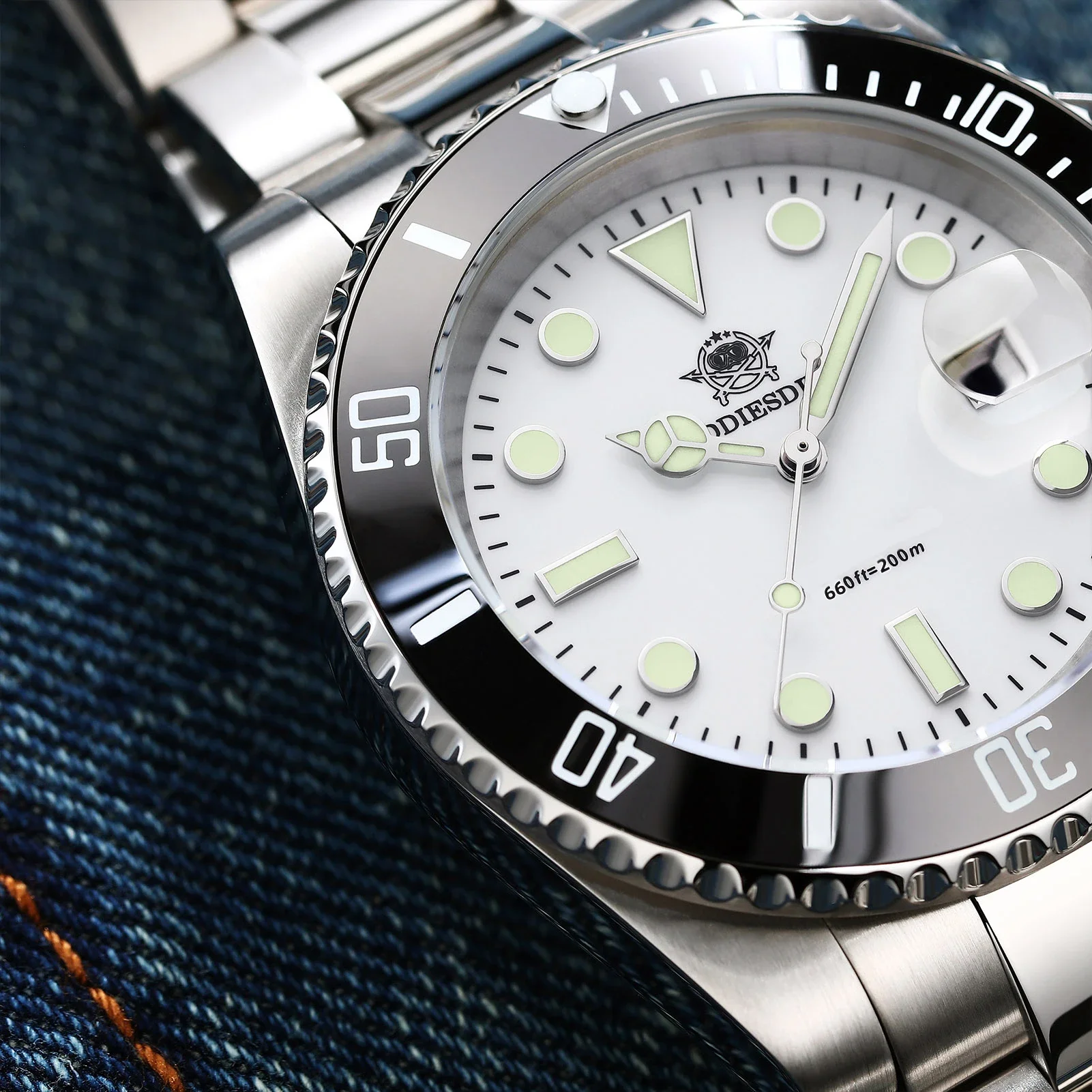 Addiesdive جديد ساعات رجالية السيراميك Beze كوارتز ساعة اليد للرجال BGW9 سوبر مضيئة 200 متر مقاوم للماء Reloj فستان ساعة الغوص