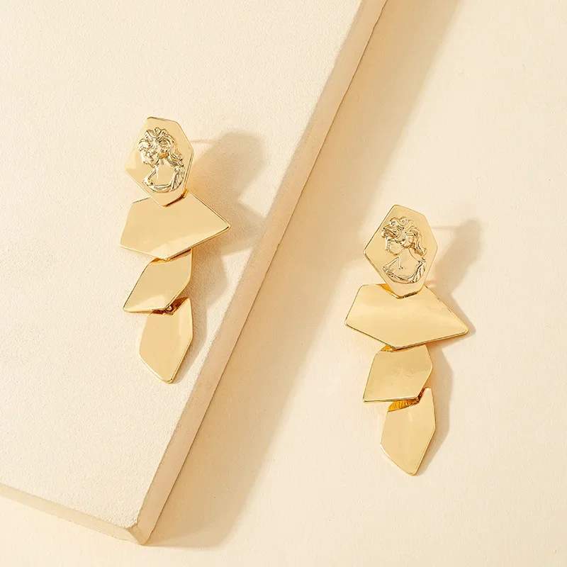 Polygon Atmospheric Gold Head Earrings 2022 Desert Wind Classic Retro Earrings Wholesale