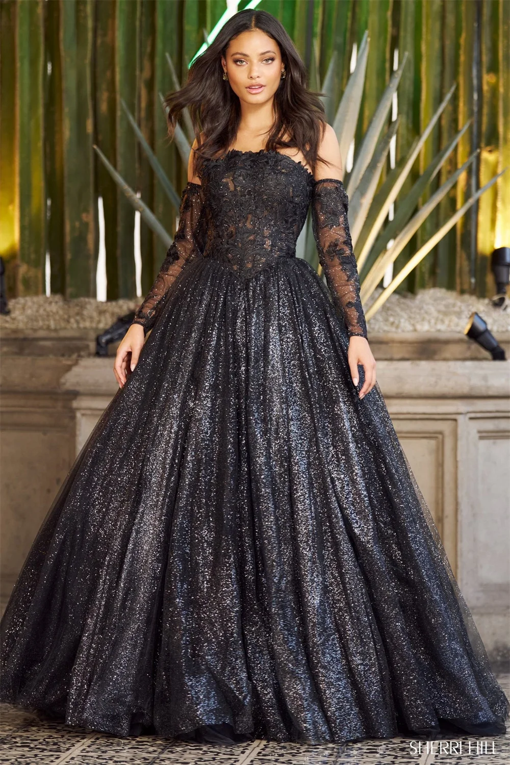 Sansa Gliiter Black Ball Gown فساتين السهرة  Lace On Chest Vestidos De Noche With Lace Sleeve Shiny Prom Dresses 2024