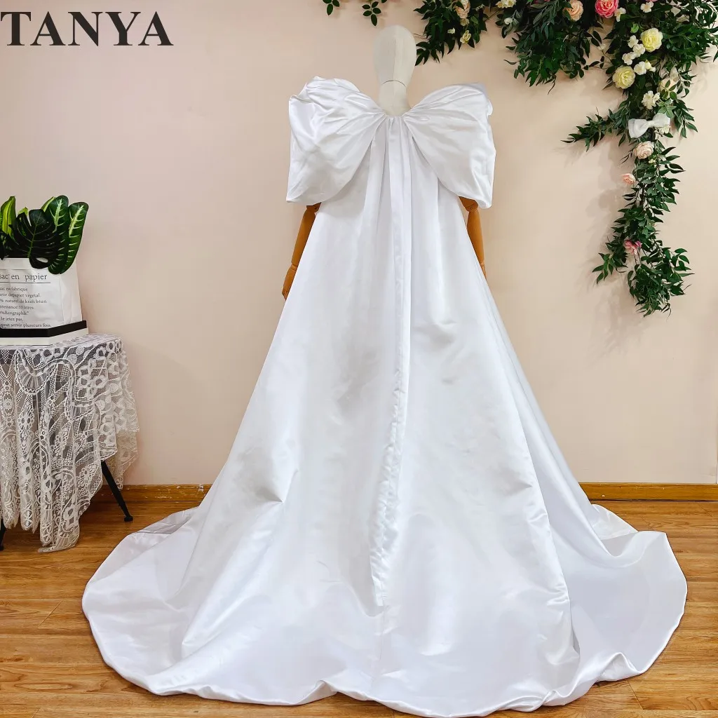 Elegant White Satin Long Wedding Cape Puffy Shoulder Floor Length Evening Cape Long Jacket A Line Outfit Coat For Women Costume