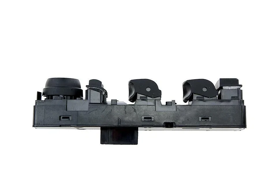 Top 61319241915 Front Left Power Window Switch 6Pin SunShade for 3.0L 4.4L 6.0L Petrol Luxury Saloon Car Parts 2008 to 2015 OEM 3