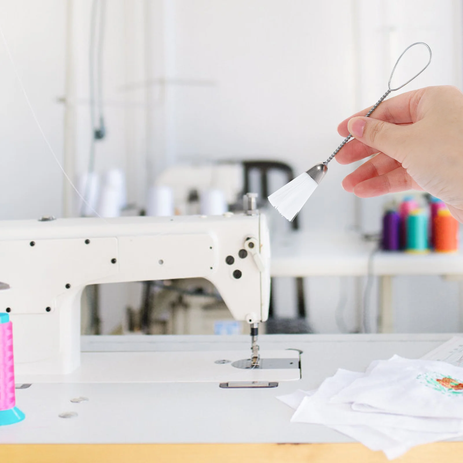 

3Pcs Sewing Machine Cleaning Brushes Double Ended Narrow Neck Brush for Dust Lint Keyboard Slots Corner Cleaning