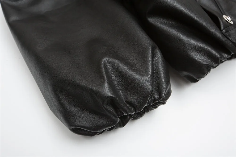 2025 الشتاء الرجال مشعر طوق مقنعين بولي Leather سترة جلدية منفذها القطن سميكة معطف دافئ النمط الأمريكي ملابس خارجية