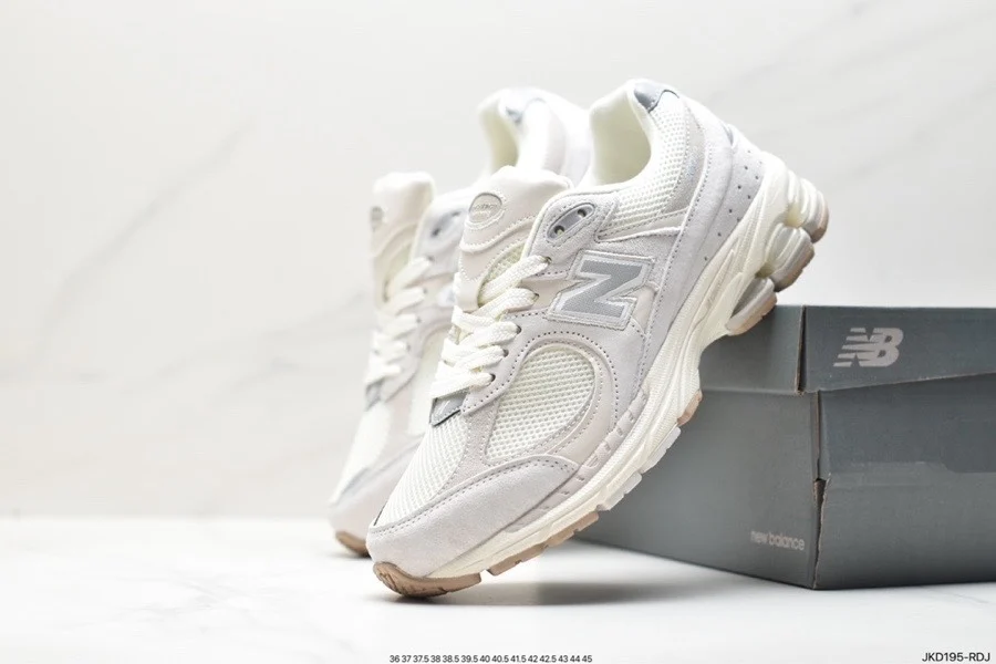 NewBalance-Baskets de trekking légères unisexes, coupe irrégulière, baume, amorti, degré de glissement, extérieur, hommes, femmes, NB2002R, 2002